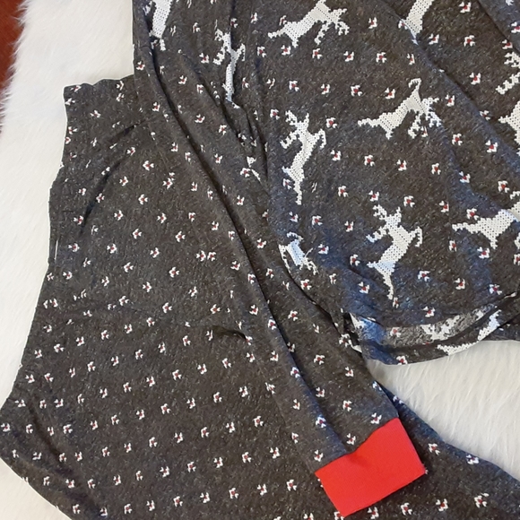 Sz (16/18) Super Soft Reindeer Gray Red White Pajama Set - Picture 8 of 12
